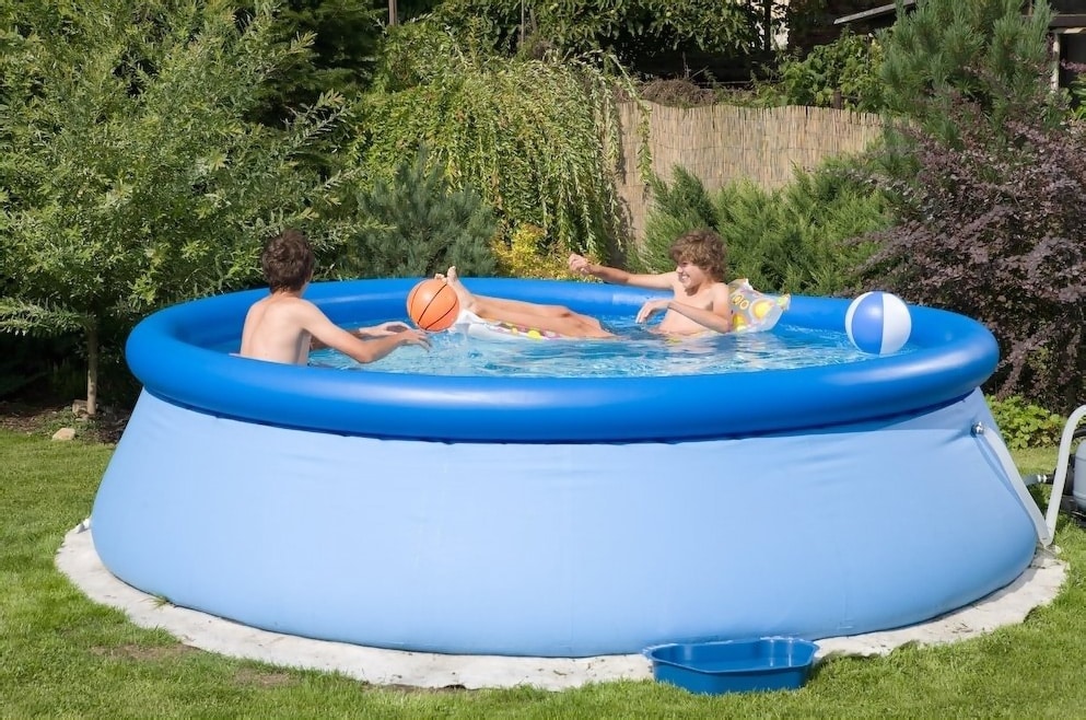 Ako vybrať materiál, na rodinné bazény – výhody vlastného bazénu, gumovy