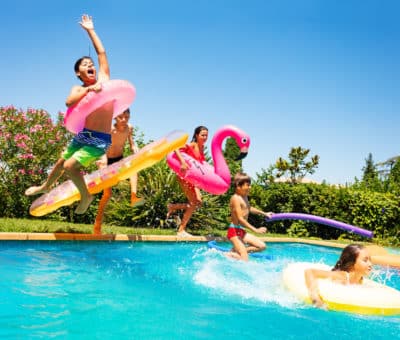 Ako vybrať materiál, na rodinné bazény – výhody vlastného bazénu