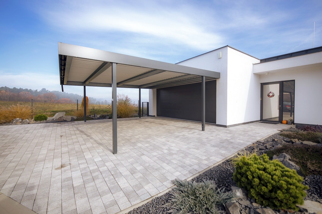 Pergola či prístrešok patria do každej záhrady, Gardeon