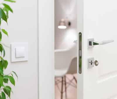 Dvere – záruka súkromia a komfortu bývania