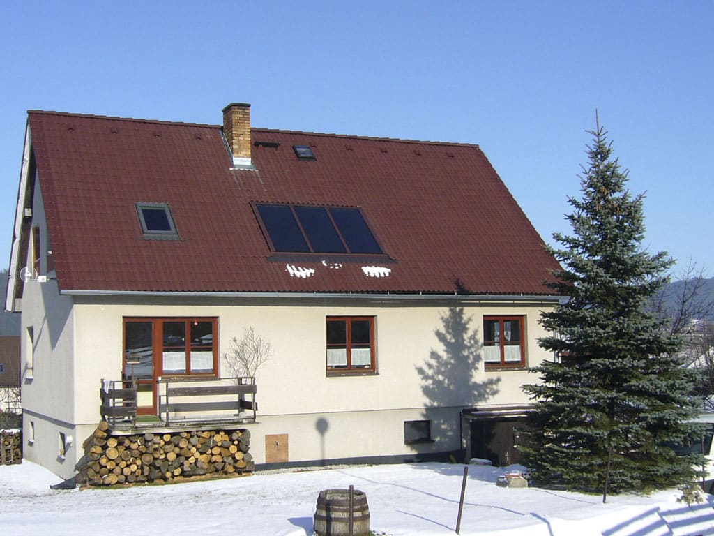 Teplú vodu vám slnko môže ohrievať už tento rok Thermosolar