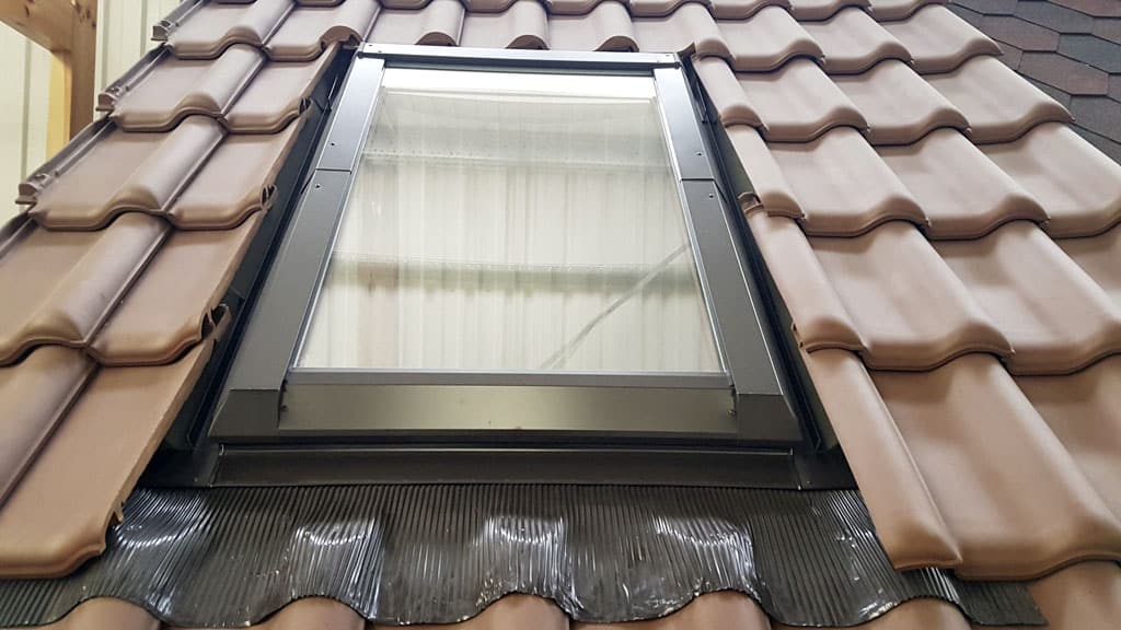 Ekrapro – hliníkové strešné okná, tieniaca a ventilačná technika