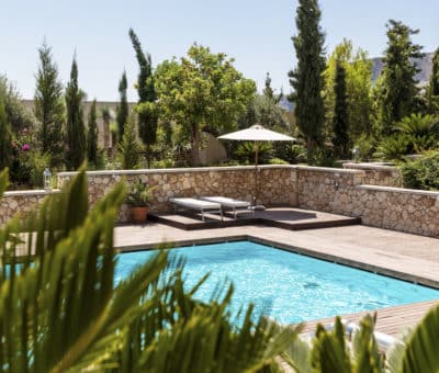 Bazén na záhrade: Luxus, alebo hlúposť? Nadzemné a zapustené bazény