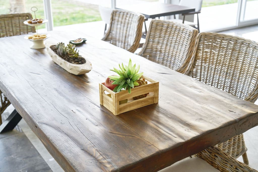 Ako sa starať o drevený záhradný nábytok, aby vám slúžil čo najdlhšie, exterier, zahradny nabytok, ochrana dreva, impregnacia