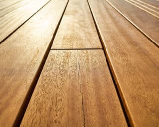 2 praktické tipy, ako sa starať o drevené parkety