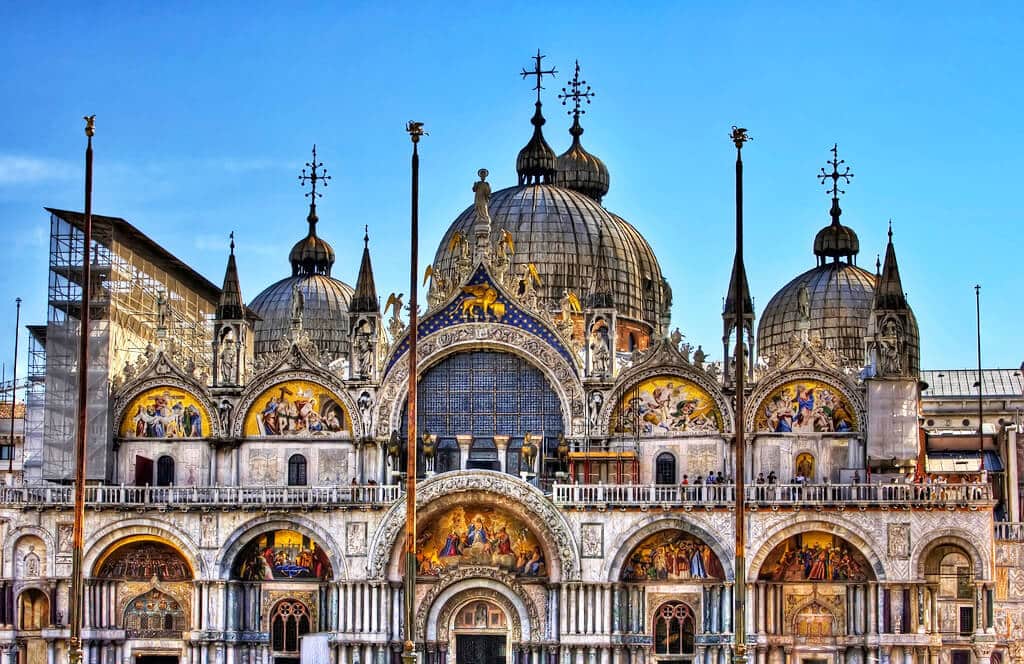 Bazilika sv Marka v Benátkach Taliansko príklady zložitého štýlu byzantskej architektúry