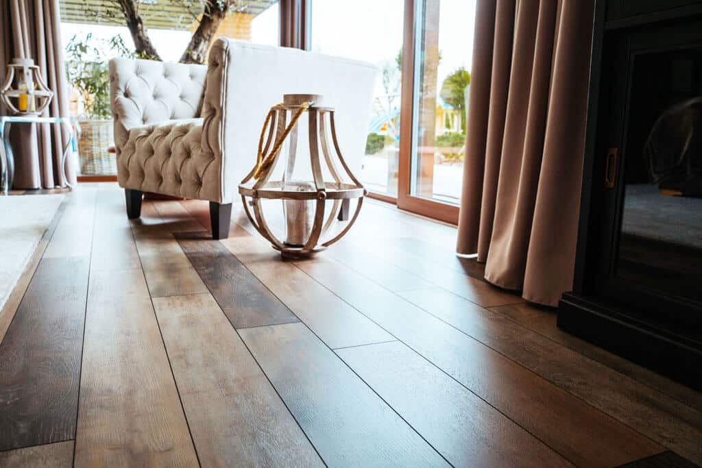 Dizajnová laminátová podlaha Shufflewood 5 tipov ako sa vyznať vo svete podláh a nezblázniť sa