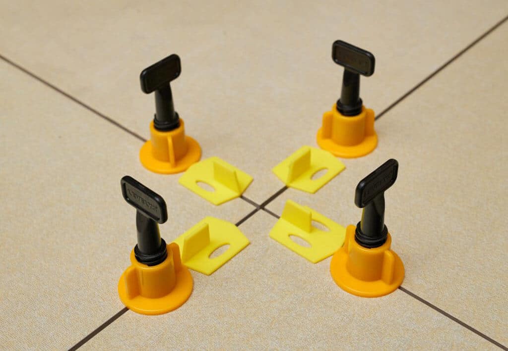 pokládku obkladov a dlažieb