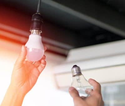 Ako znížiť spotrebu energie v dome úsporné žiarovky