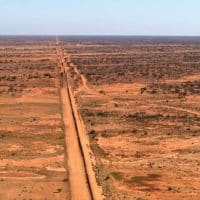Najdlhšie oplotenie na svete je Dingo Fence v Austrálii