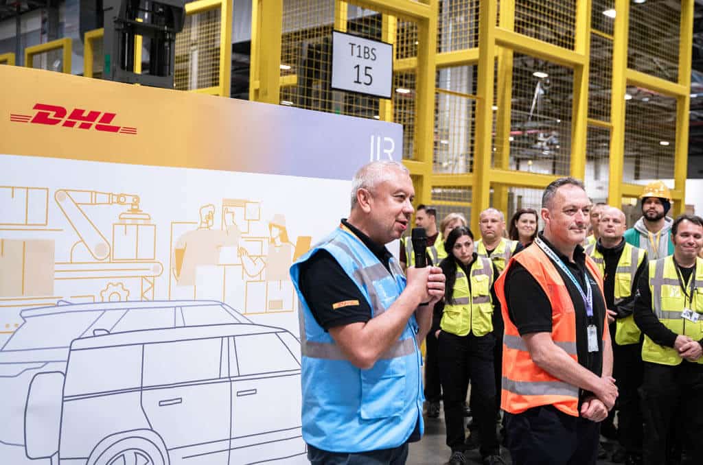 DHL je novým poskytovateľom vnútropodnikovej logistiky vo výrobnom závode JLR v Nitre