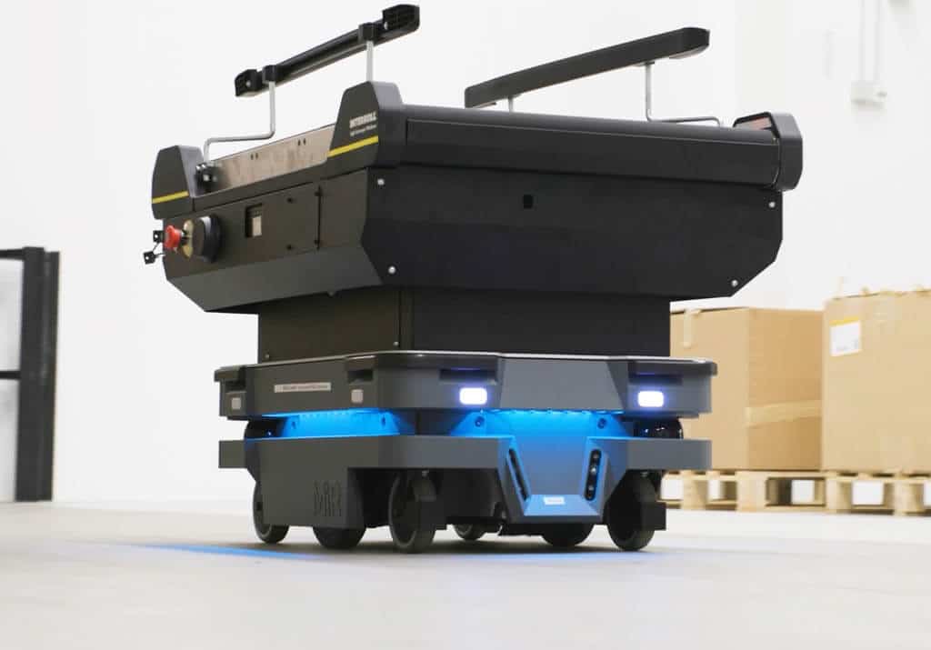 Interroll uvádza na trh modul dopravníka pre roboty MiR