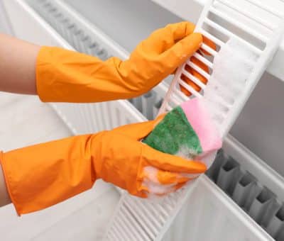 Čistenie radiátorov v zimnom období: prečo je to dôležité a ako na to?