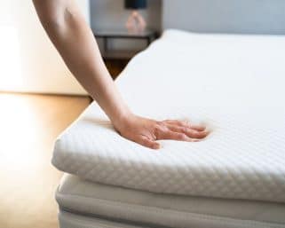 Kedy a prečo je vrchný matrac lepšou voľbou než klasický?
