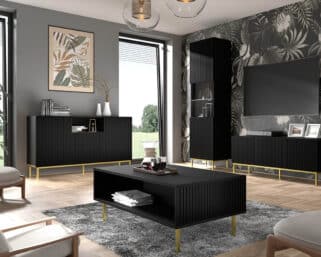 Moderná obývacia stena v čiernom prevedení so zlatými doplnkami