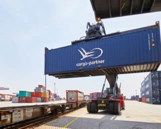 cargo-partner vyvíja riešenia intermodálnej železničnej dopravy spájajúce Európu a rôzne krajiny Ázie