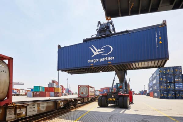 cargo-partner vyvíja riešenia intermodálnej železničnej dopravy spájajúce Európu a rôzn