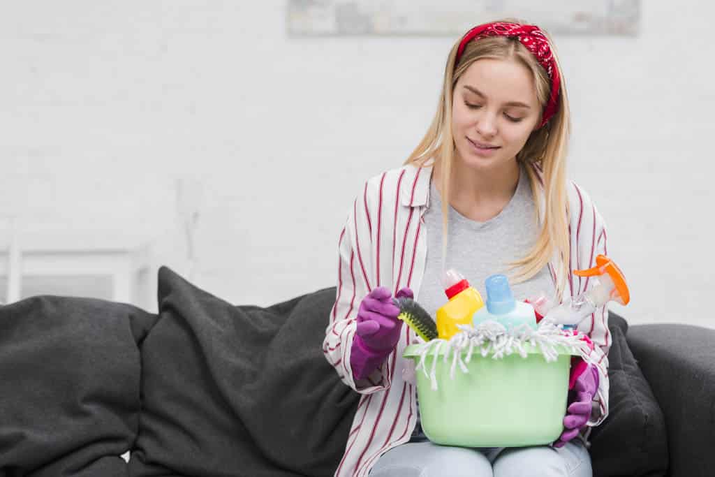 Jarné upratovanie – poradíme vám, ako osviežiť na jar vašu domácnosť