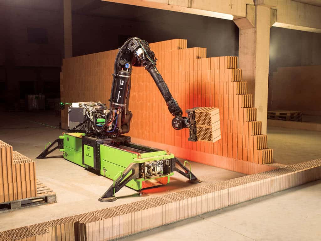 Robotizácia urýchľuje a uľahčuje murovanie