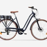 Mestský elektrický bicykel Elops 900 so zníženým rámom