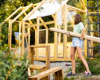 Lacné a jednoduché záhradné stavby svojpomocne: Inšpirácie pre skrášlenie vašej záhrady