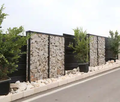 Moderné ploty a oplotenie: Estetika aj funkcia