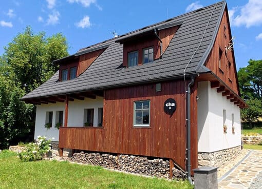 Ocenená chalupa v Maršíkove sa spolieha na technológiu Taconova